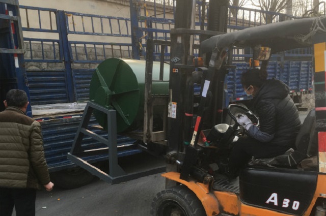 300公斤球磨機發貨