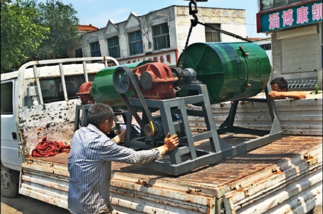 100公斤干式球磨機發貨