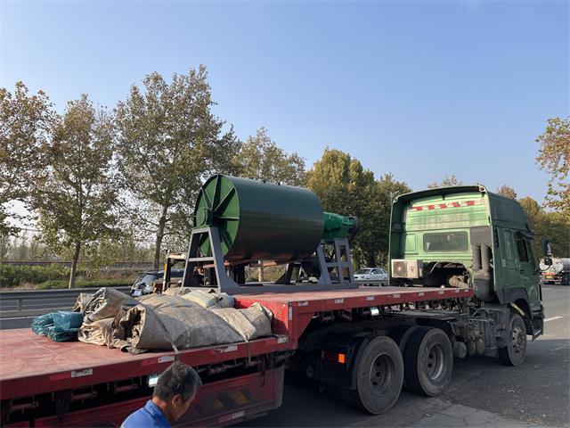 陶瓷球磨機003.jpg 陶瓷球磨機003.jpg